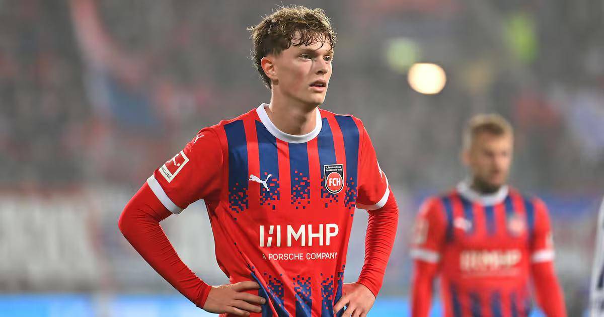 史图加特队战术严密展现实力的简单介绍