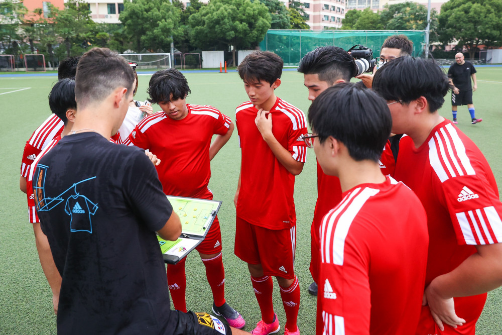 包含印度篮球联赛助力青少年发掘新秀球员的词条