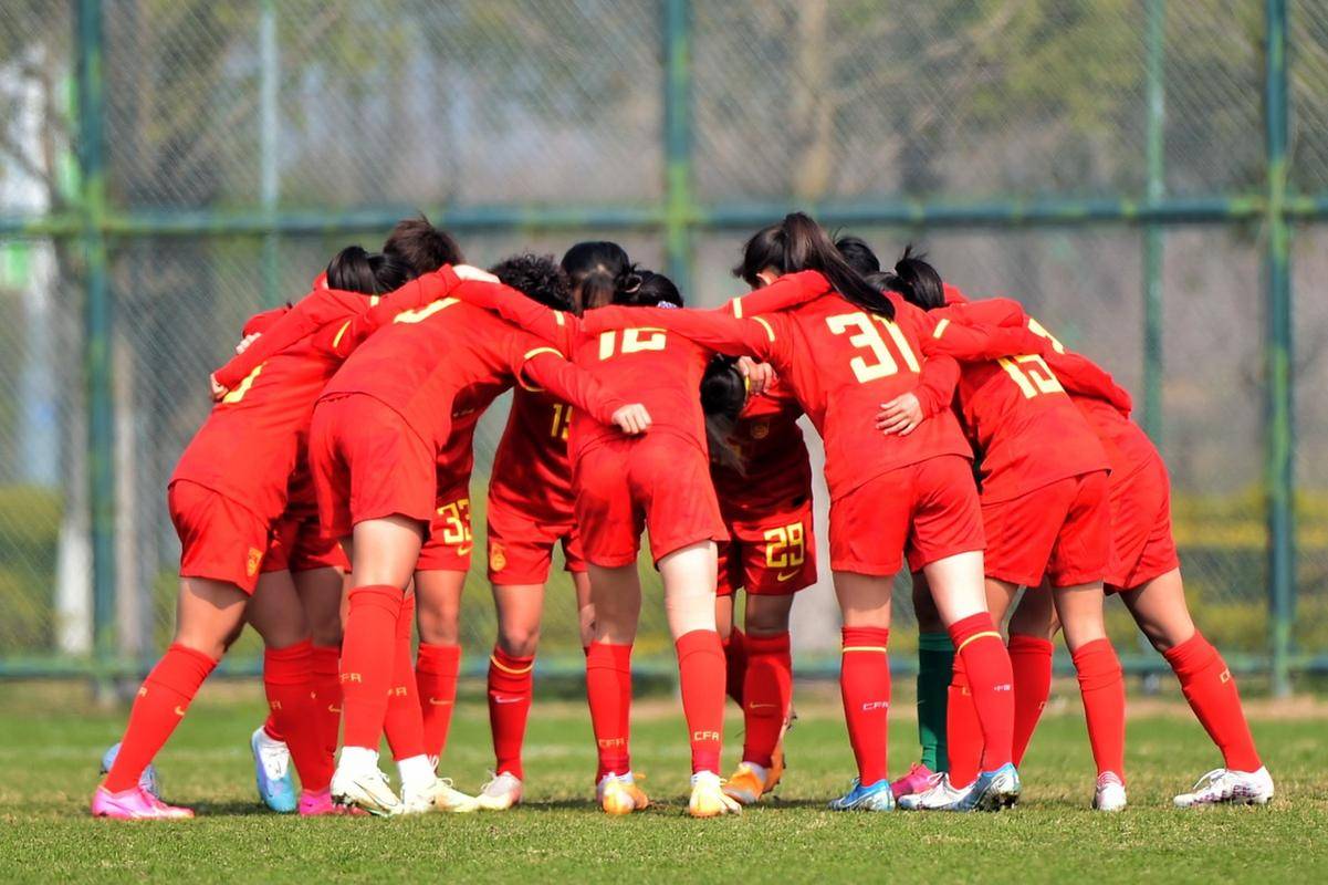 实力对决，中国女足力挫对手的简单介绍